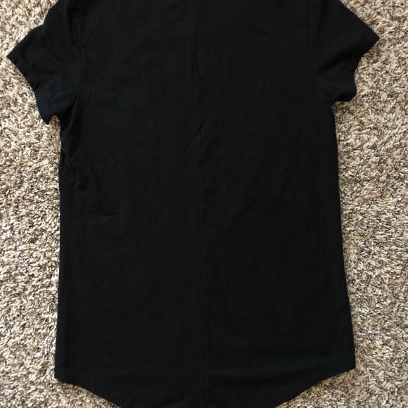 Alpha Forward Scoop Pocket Tee - Picture 6 of 8